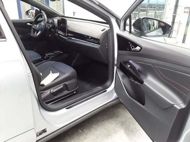 Volkswagen ID.5 340PS 4M NP.67T ACC.5J-G.WÄRMEPUMPE.NAVI.2xPDC.PANO.LED.APP-C.LKRD-HZG