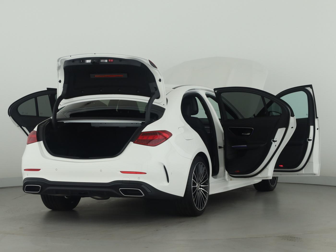 Mercedes-Benz C 200 Sedan