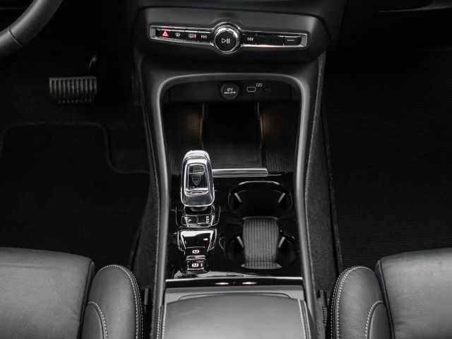 Volvo XC40 Dark Plus