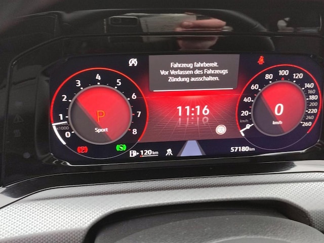 Volkswagen Golf 1.5 eTSI DSG Golf VIII IQ.Drive