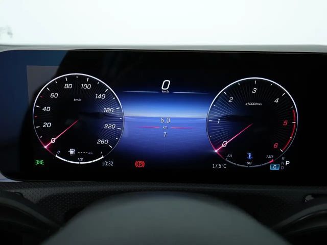 Mercedes-Benz A 220 A 220 d