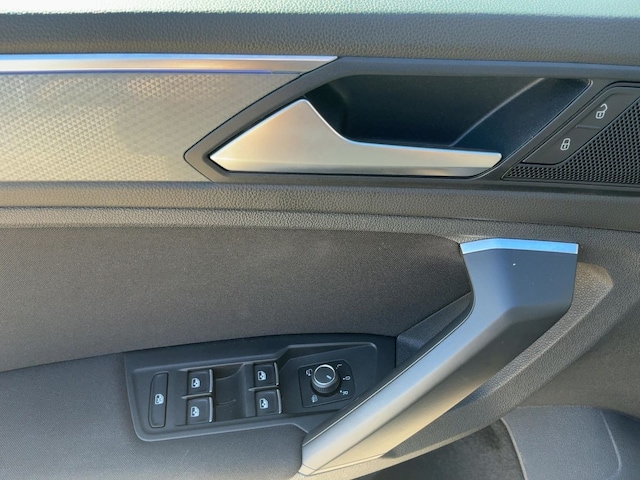 Volkswagen Tiguan Tiguan 1.5TSI DSG ACTIVE LED+NAV+APP+ACC+SHZ+PDC