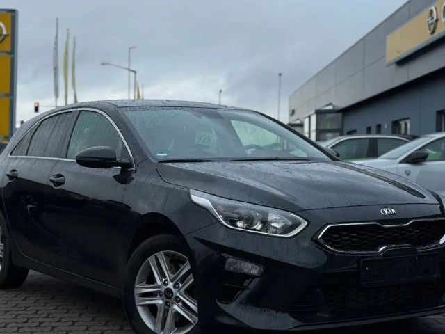 Kia Ceed 1.6 AT 136PS *KAMERA*NAVIGATION*