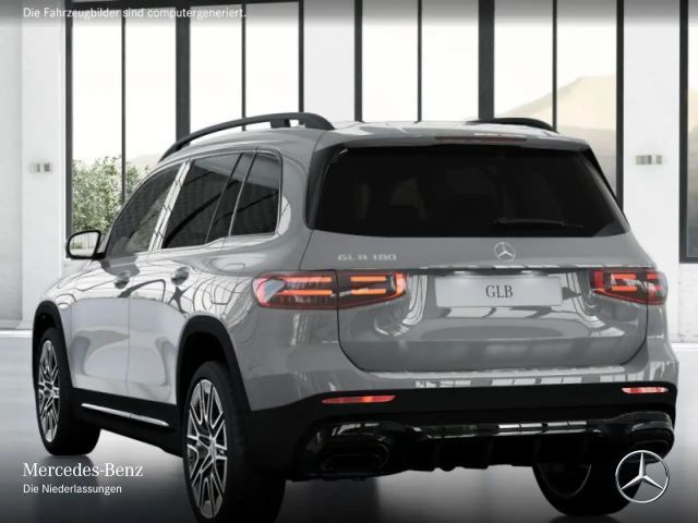 Mercedes-Benz GLB 180 AMG Line