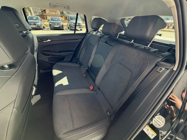 Volkswagen Golf 1.5 eTSI Life Variant