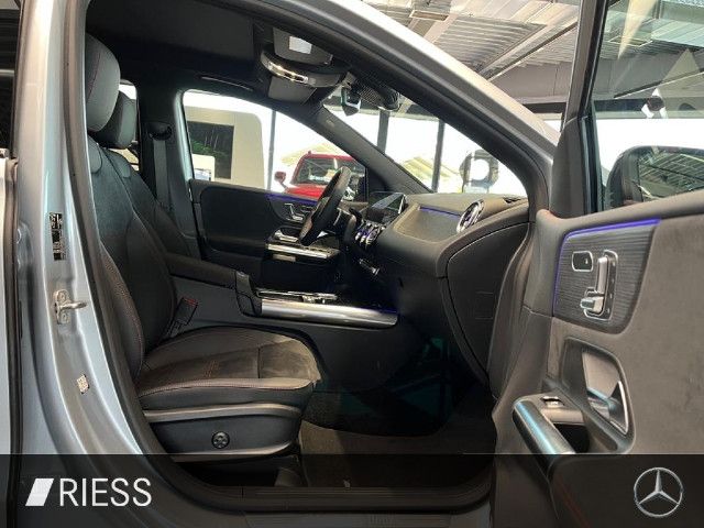 Mercedes-Benz B 180 Sedan