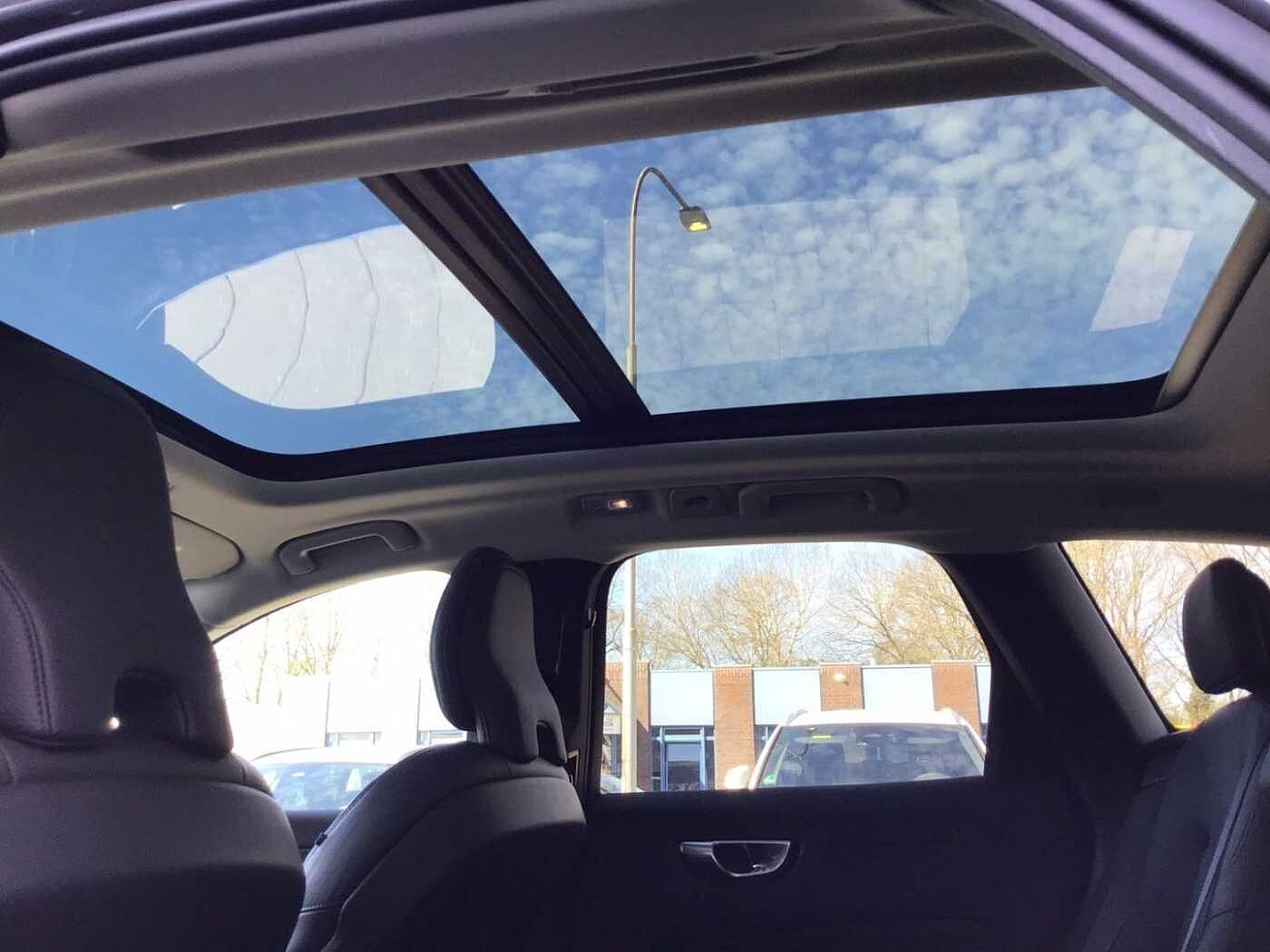 Volvo XC60 AWD Bright Core T6