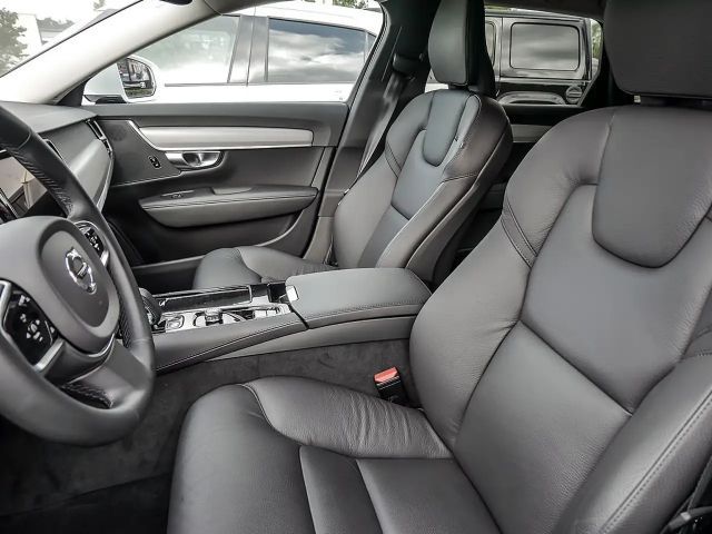 Volvo V90 AWD Core Recharge T6