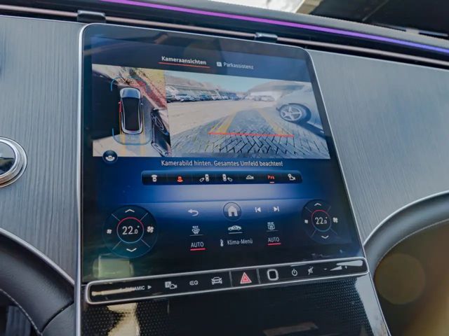 Mercedes-Benz EQE 300 Sedan