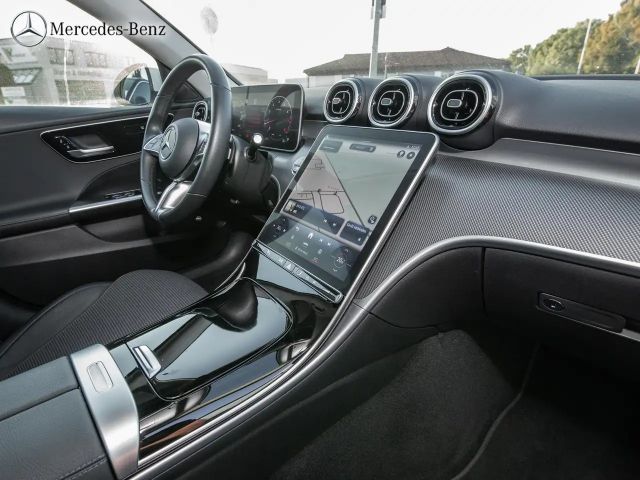 Mercedes-Benz C 180 AVANTGARDE Sedan