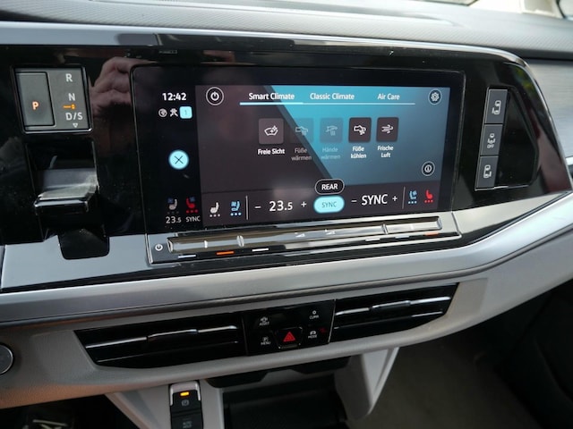 Volkswagen Multivan 2.0 TSI Life T7