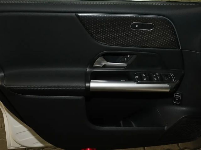 Mercedes-Benz B 200 TOTWINKEL+NIGHT PAKET+KEYLESS+360°+LED+18"