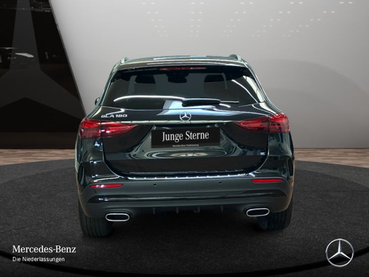 Mercedes-Benz GLA 180 AMG Line