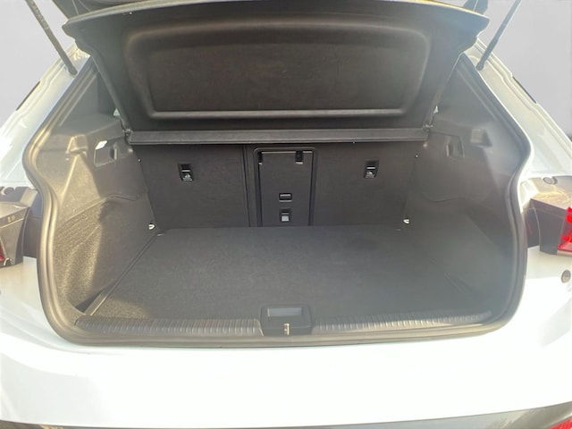 Cupra Born Born 360 ALLWETTER LM19 PRIVACY SITZHZ