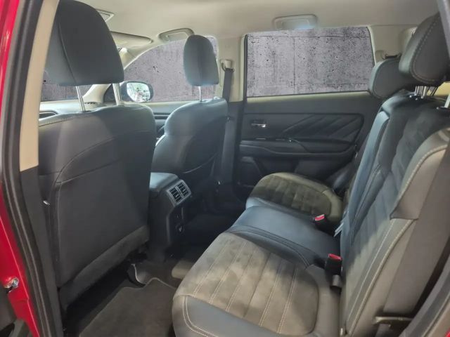 Mitsubishi Outlander PHEV