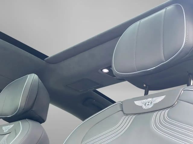 Bentley Flying Spur V8