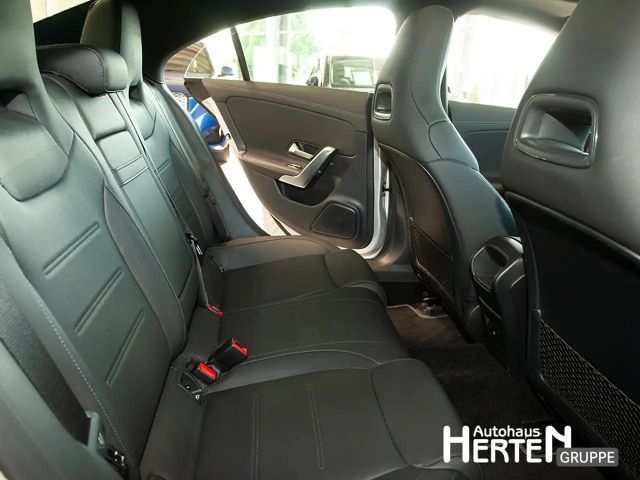 Mercedes-Benz CLA 180 Coupé