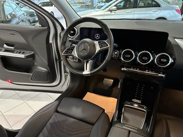 Mercedes-Benz GLA 180 Progressive
