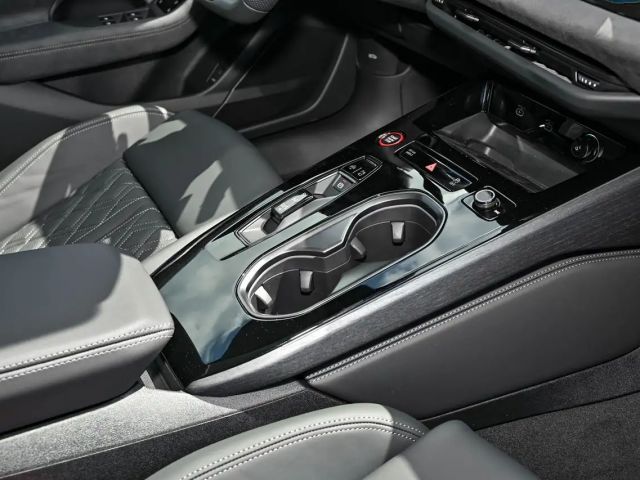 Audi A6 Avant Quattro S-Tronic