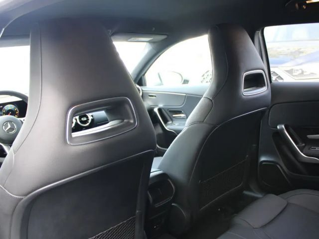 Mercedes-Benz A 180 DCT/Leder/Standhzg/Navi/Kamera/Sitzhzg