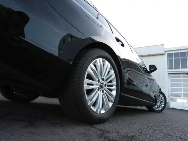 Mercedes-Benz C 200 AVANTGARDE C 200 d Estate