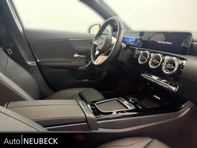 Mercedes-Benz A 220 4MATIC Progressive