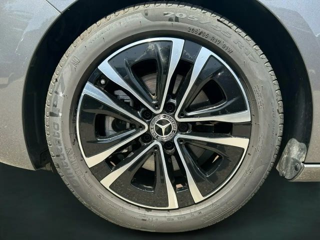 Mercedes-Benz B 180 Progressive