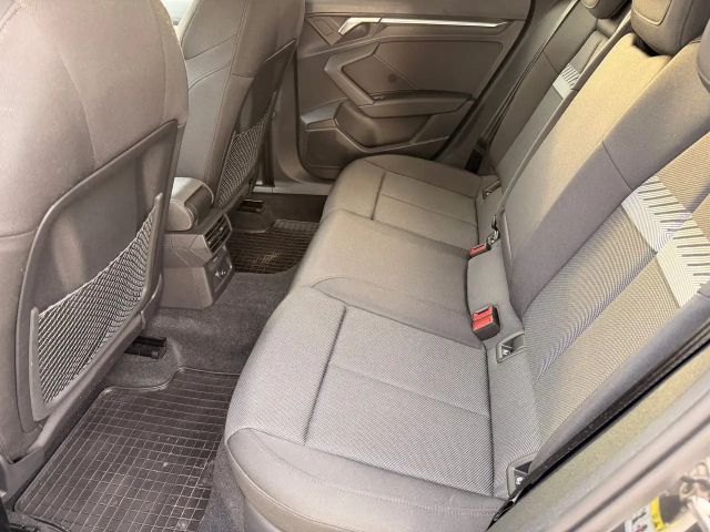 Audi A3 30 TDI Sedan