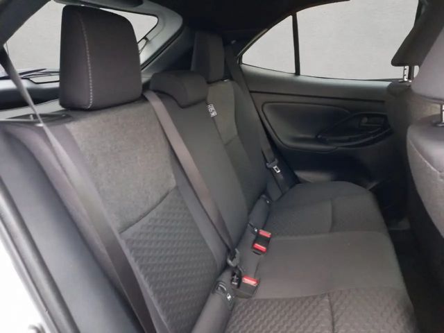 Toyota Yaris Cross Teamplayer,Safety-Paket,Winter-Paket