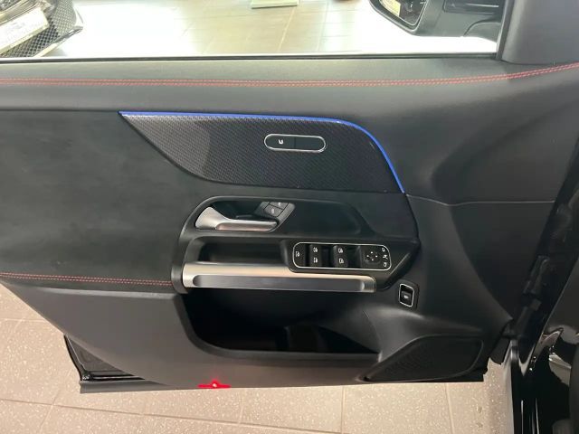 Mercedes-Benz GLB 200 AMG Line GLB 200 d