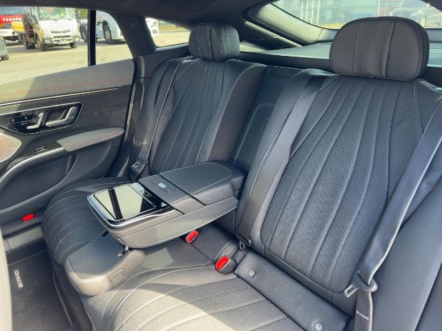 Mercedes-Benz EQS 580 Sedan