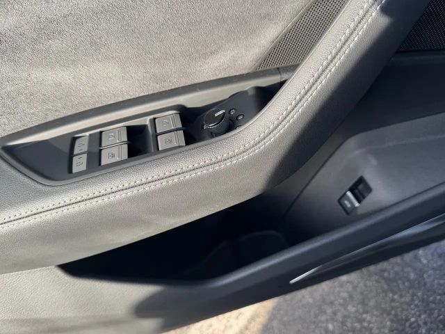 Audi e-tron 55 Business