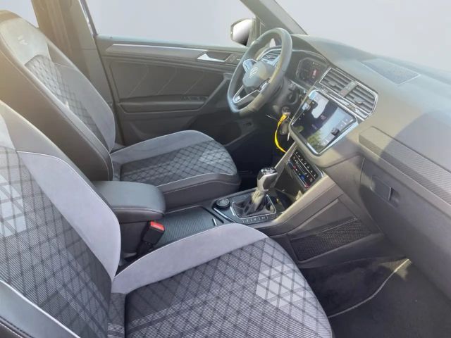 Volkswagen Tiguan 2.0 TSI R-Line Style