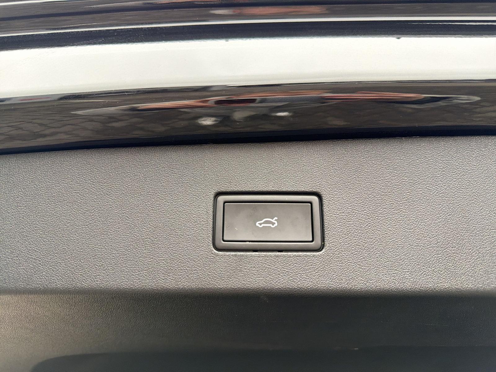 Volkswagen Tayron IQ.Drive R-Line eHybrid