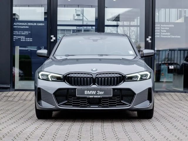 BMW 330 330e M-Sport Sedan xDrive