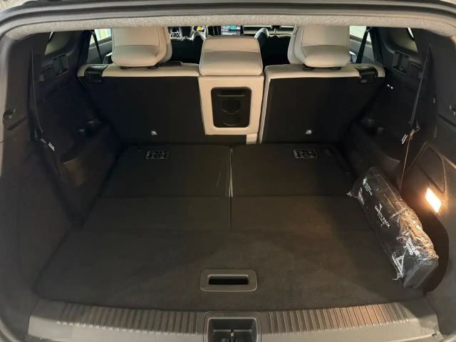 Renault Espace E-Tech Hybrid Iconic