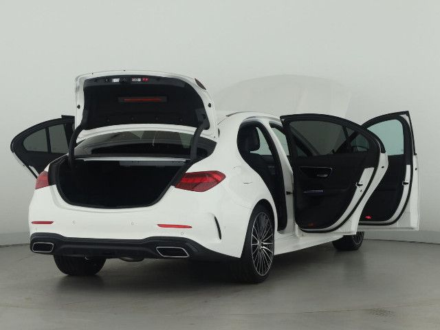 Mercedes-Benz C 200 AMG Line Sedan