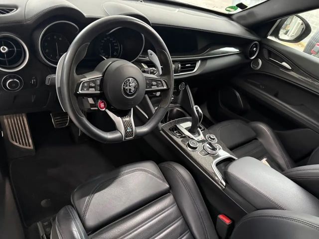 Alfa Romeo Stelvio Q4 Quadrifoglio