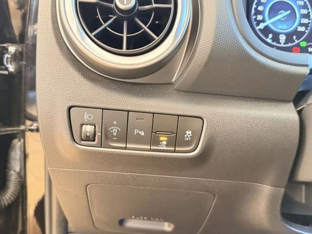 Hyundai Kona 2WD Trend