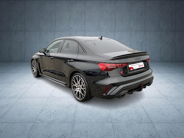 Audi RS3 Quattro S-Tronic Sedan