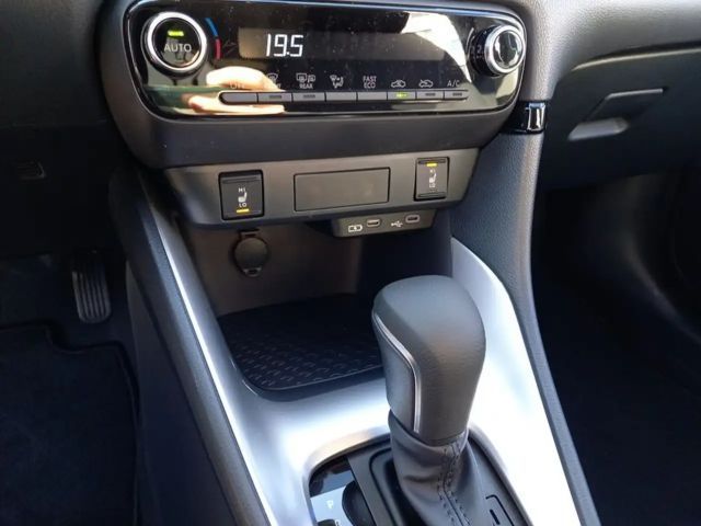 Toyota Yaris Business Hybride