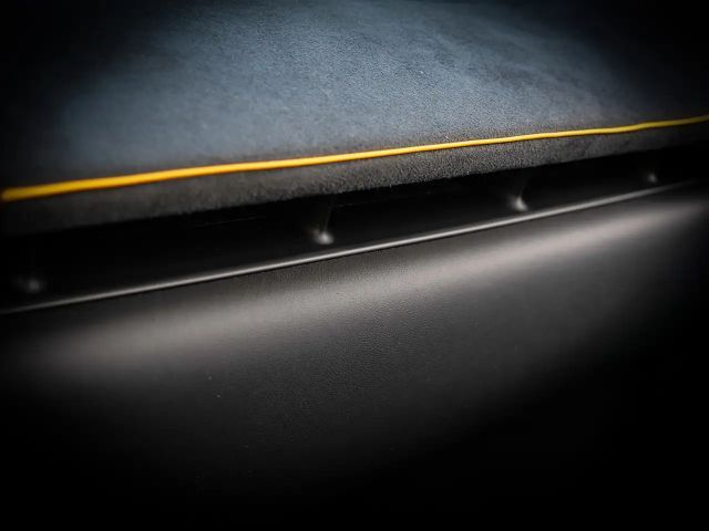 McLaren Artura Spider