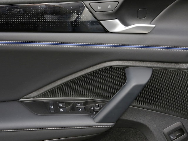 Volkswagen Tiguan 2.0 TSI R-Line Style