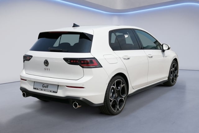Volkswagen Golf 2.0 TSI DSG