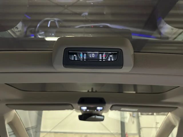 Volkswagen Multivan Lang Style T7