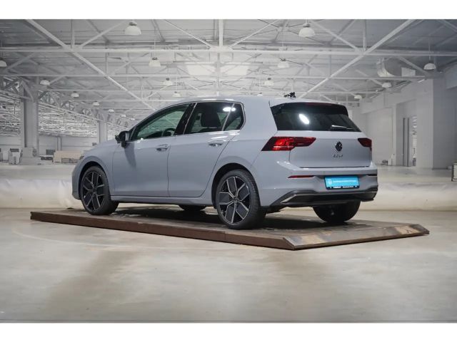 Volkswagen Golf 1.5 TSI Style