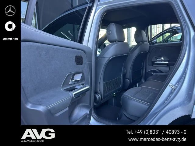 Mercedes-Benz GLA 200 AMG Line