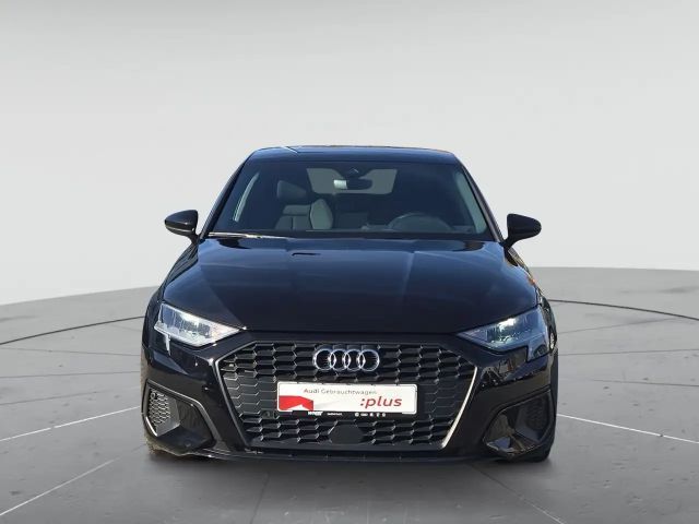 Audi A3 30 TDI Sedan