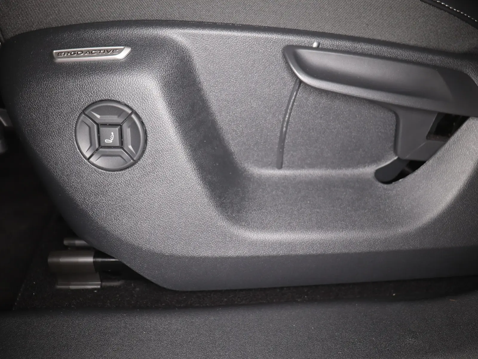 Volkswagen Tiguan 2.0 TDI DSG R-Line