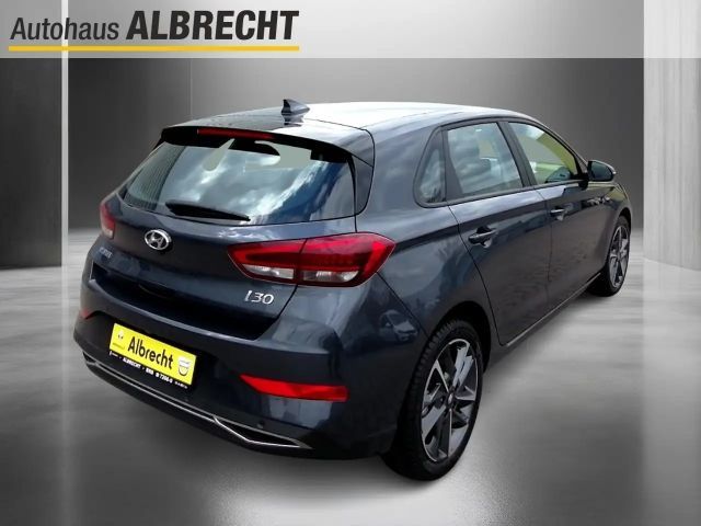 Hyundai i30 Hybrid T-GDi Trend